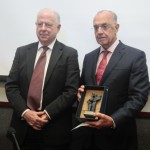 Dr. Manuel Bustamante Olivares y Dr. Augusto Ferrero Costa.
